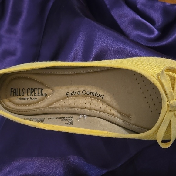 Falls Creek, Yellow, Sz 8, Ballet Style Slip-ons, Memory Foam, Bow Detail - Picture 5 of 10